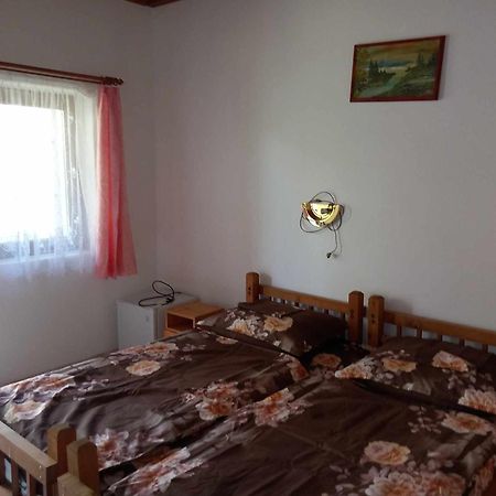 Zsuzsa Apartman Apartment Poroszlo Ngoại thất bức ảnh
